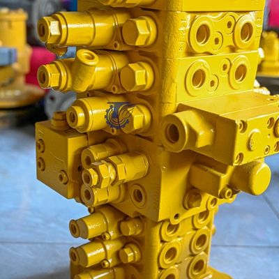 PC160LC-7 PC160-7 नियंत्रण वाल्व खुदाई Komatsu, 723-57-16100 खुदाई मुख्य भागों