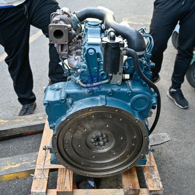 कुबोटा V2607-T डीजल इंजन V2607-DI-T-E3B ऊर्ध्वाधर पानी ठंडा